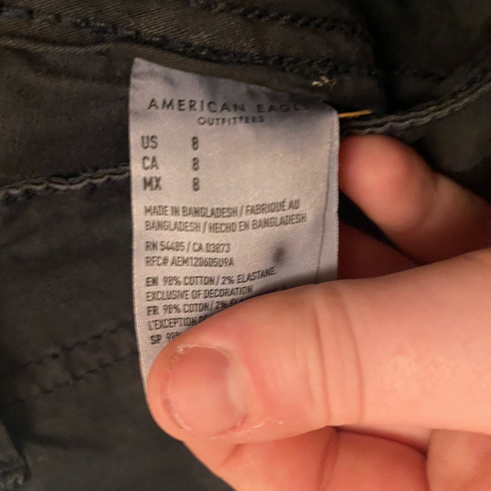 Never worn black American Eagle shorts size 8 - Picture 2 of 3